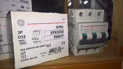 EP60 Disjoncteur Modulaire 3P 32A D ep63d32 566617ge 