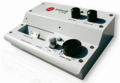DiDock de SM Pro Audio est un boîtier DI stéréo actif avec connecteur dock 