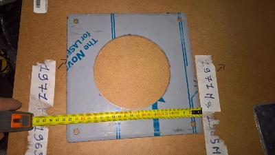 plaque de propreté inox 22,5 par 22,5cm d130  